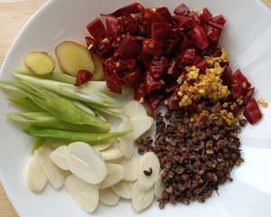 超好吃不油炸的辣子鸡