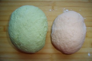 彩色水饺】用天然色素俘虏味觉