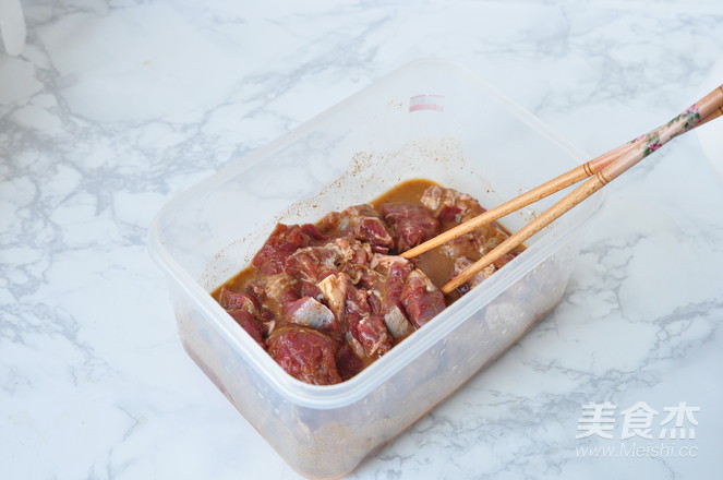 牙签羊肉的做法