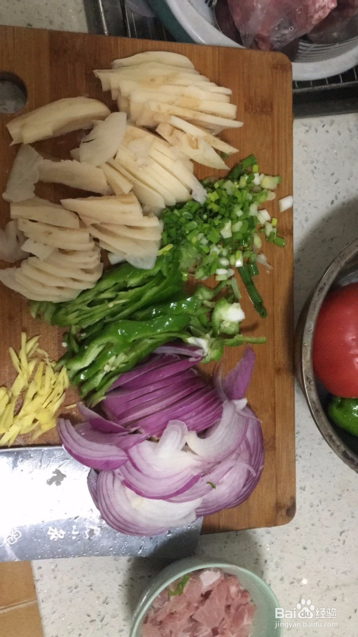 如何制作洋葱炒菜