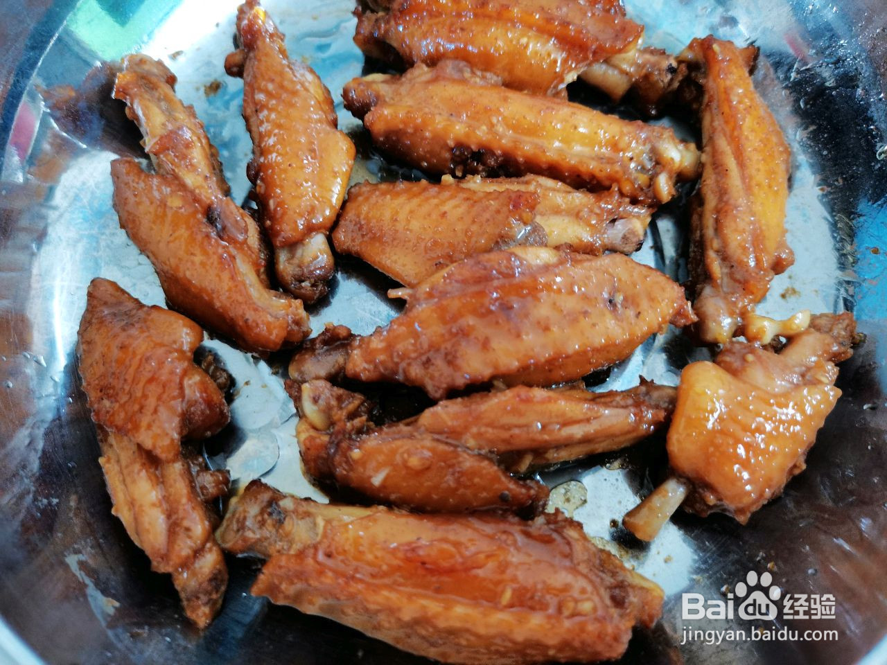 蒜香鸡翅的做法