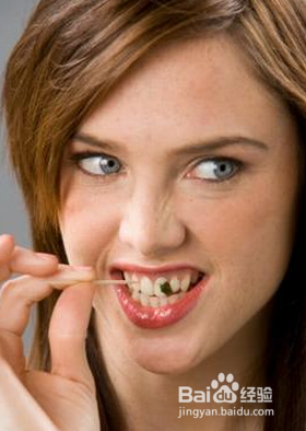 哪些行为会对牙齿造成损伤?怎么保护牙齿?