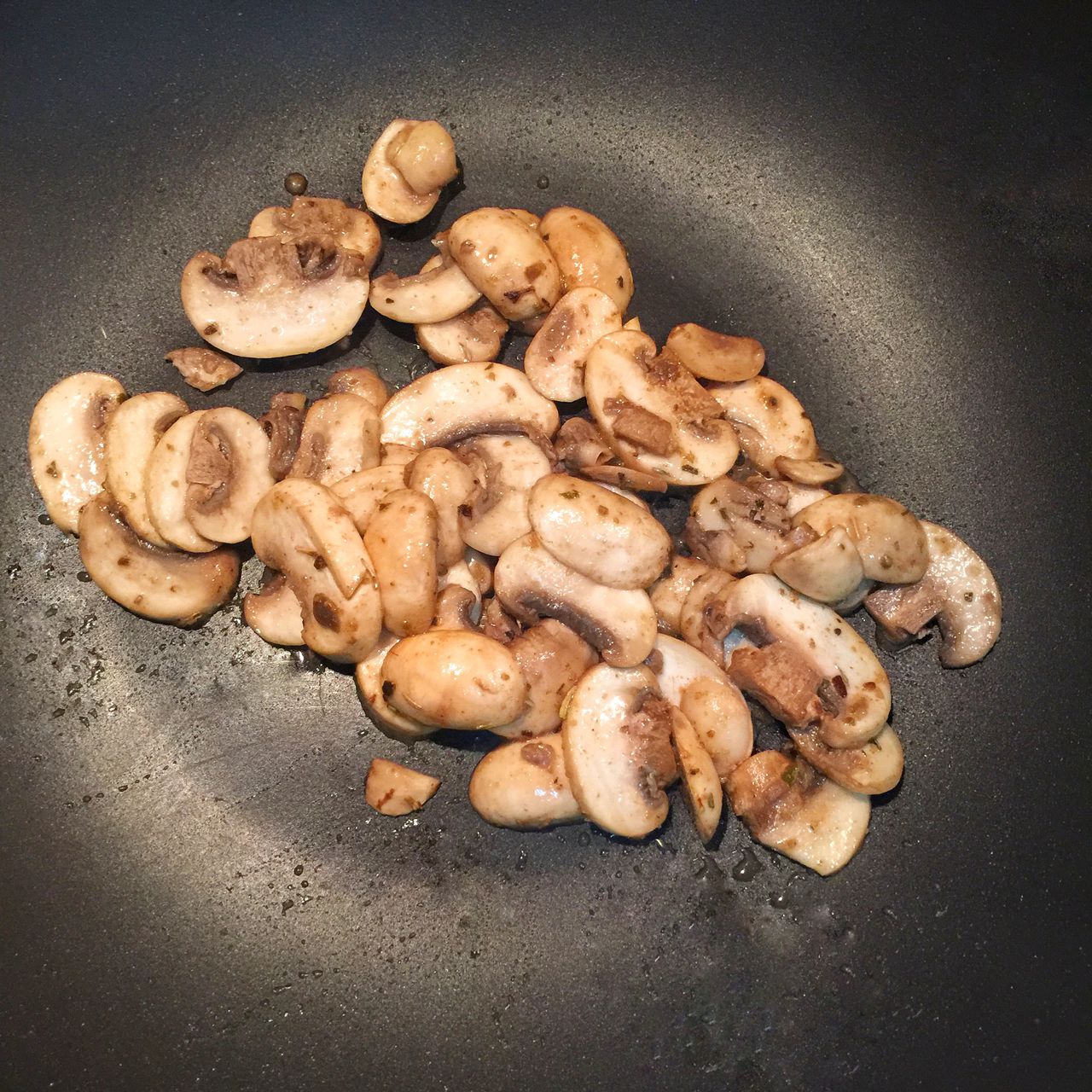 怎么做花菜蘑菇香葱蛋糕,看完这个你就学会了