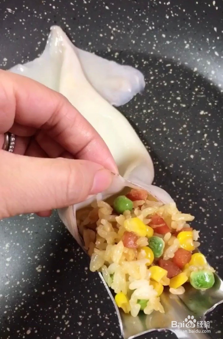 烧烤味的鱿鱼包饭怎么做