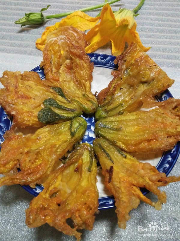 吃了还想吃的香脆炸南瓜花的烹饪方法