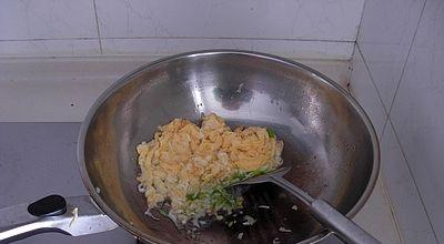 跟着学人人都喜欢的鸡蛋白菜炒饭