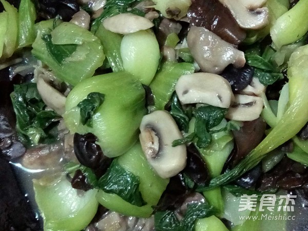 口蘑木耳炒油菜
