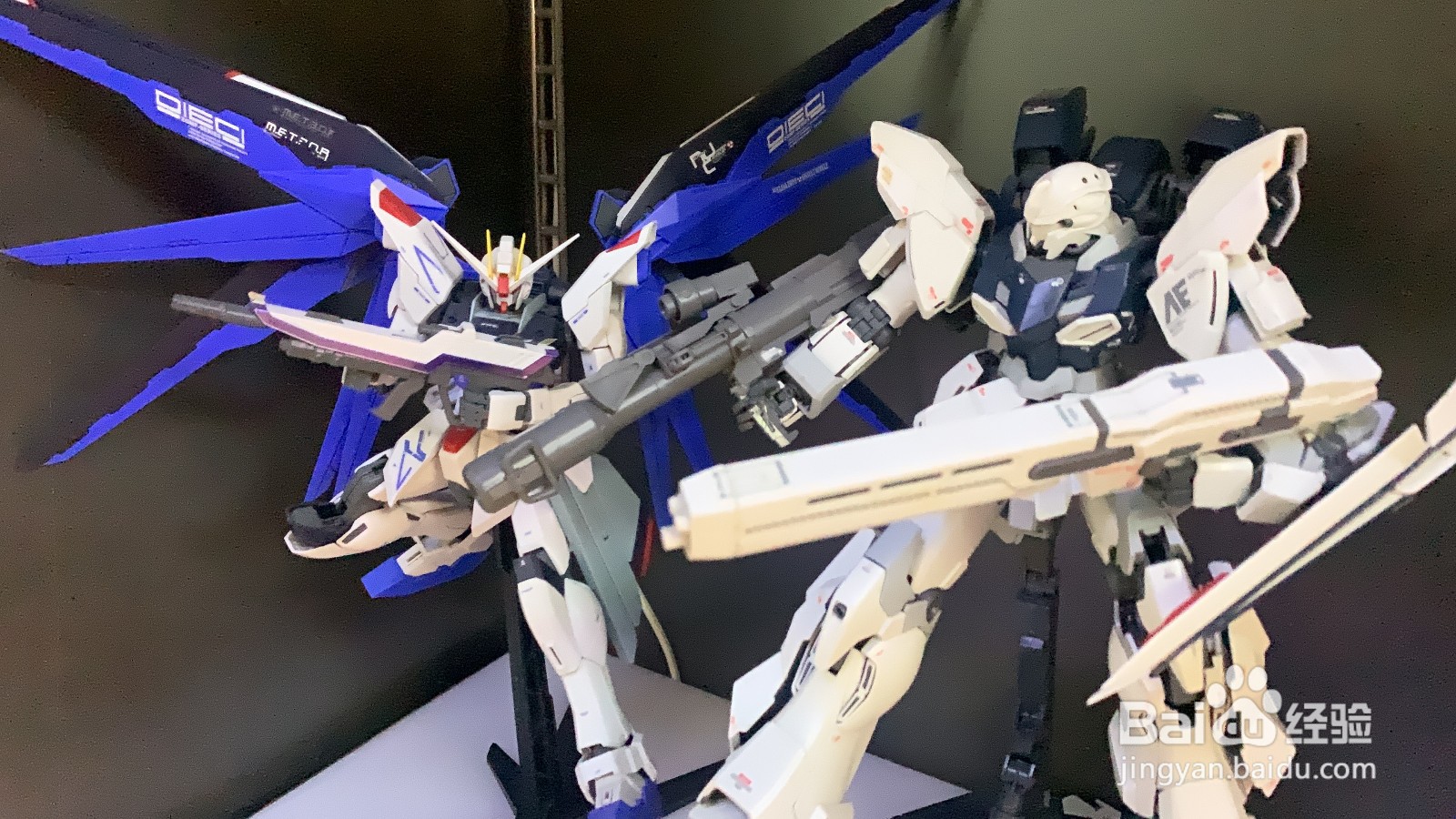 动漫店怎么样不断吸引新老顾客？