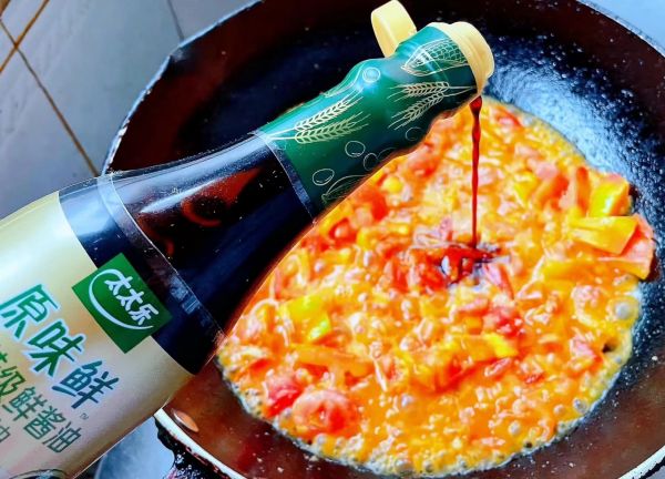 排骨番茄煎蛋荞麦面