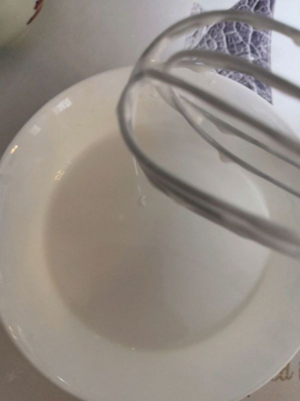 紫薯麻薯肉松软欧包