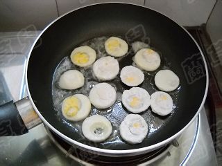 腊八豆烩金钱蛋