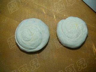 咖喱芹菜鸡蛋饼