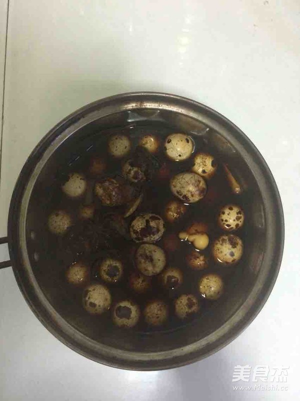 卤鹌鹑蛋的做法