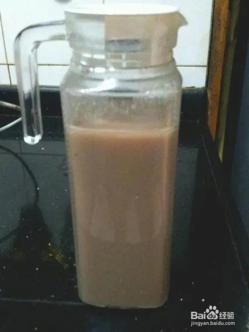 黑豆碧根果豆浆