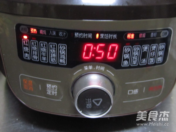 红酒炖雪梨的做法