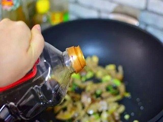 尖椒炒猪心怎么做？