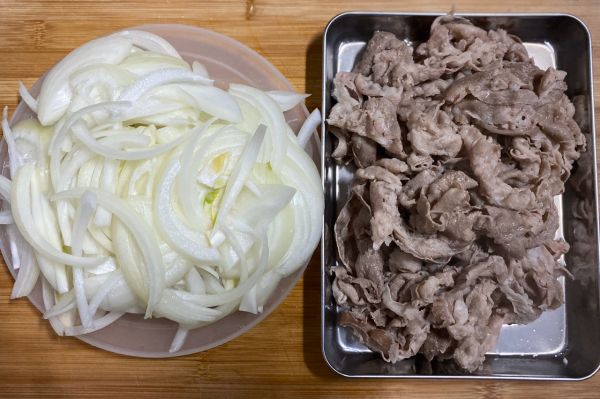 日式牛肉盖浇饭