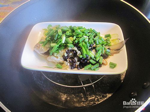 蒜头豆豉蒸海鱼