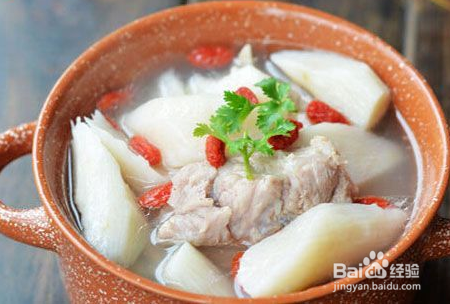 山药炖排骨汤的制作方法