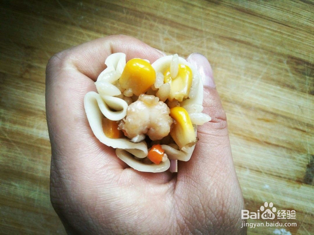 饺子皮做的虾仁烧麦的烹饪技巧