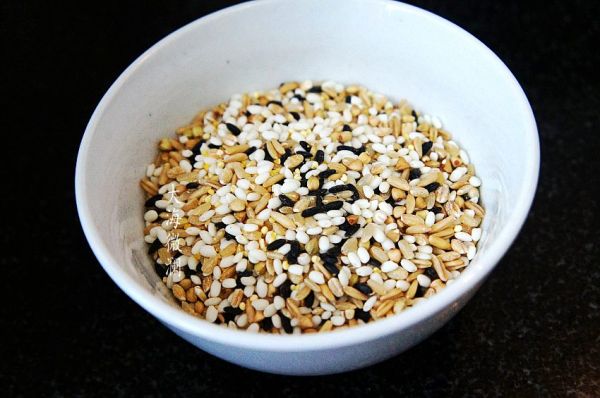 红枣小米杂粮羹