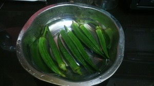 蒜蓉蚝油秋葵的做法