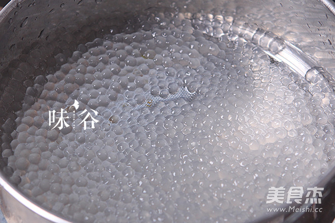 红豆牛奶西米露