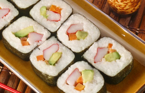 做寿司需要哪些食材