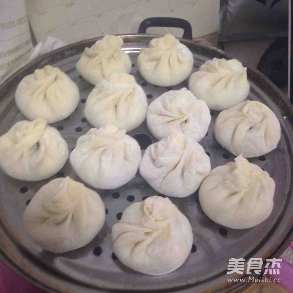 芹菜猪肉馅包子
