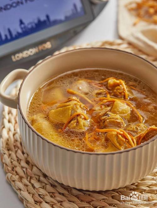 如何炖虫草花鸭肉汤