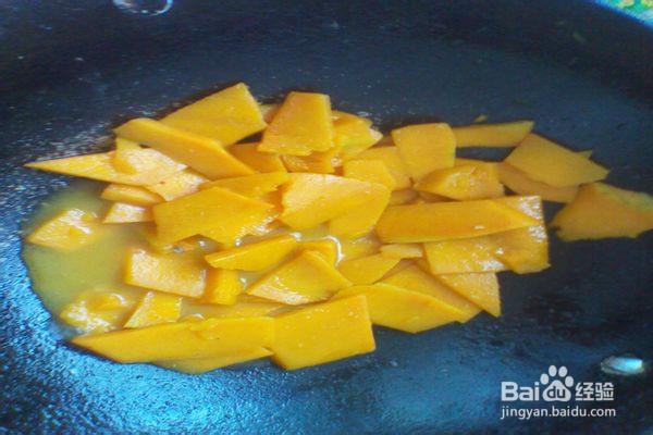 我的厨房：怎样炒南瓜