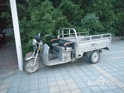 如何正确使用电动三轮车电池
