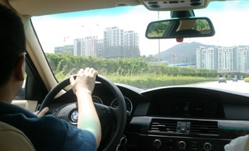高速道路开车注意事项？