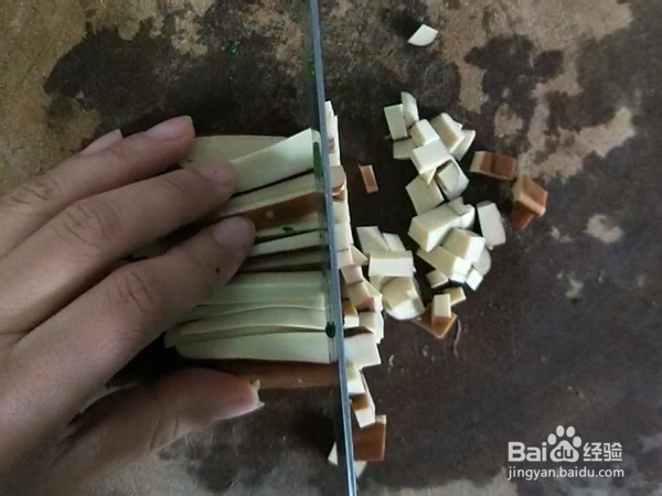 鸡蛋干拌香菜的做法