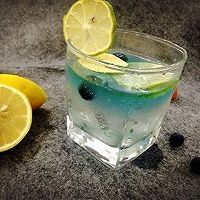 夏日缤纷水果雪洛可冰淇淋气泡饮的做法步骤