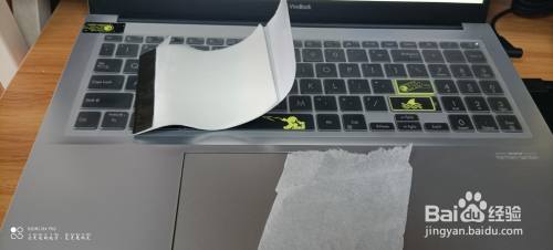 怎么清洁笔记本表面灰尘？