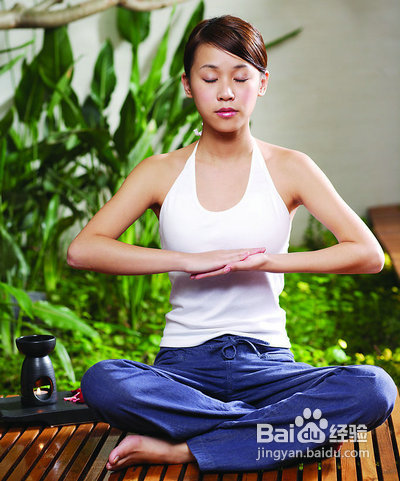 <b>分享清晨瑜伽减肥操的步骤</b>