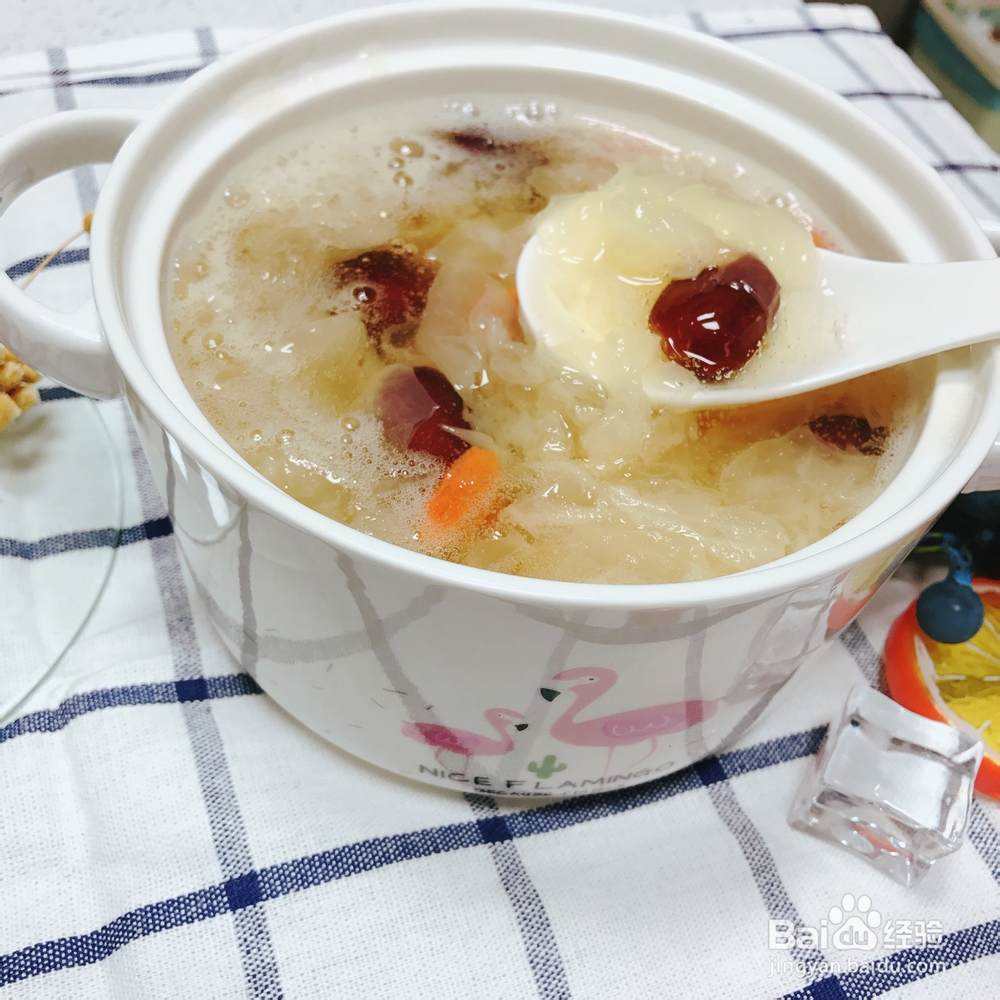 教你怎么做鲜银耳红枣汤