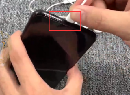 oppo手机,r8107的耳机插孔在哪