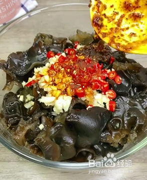 如何凉拌爽口木耳