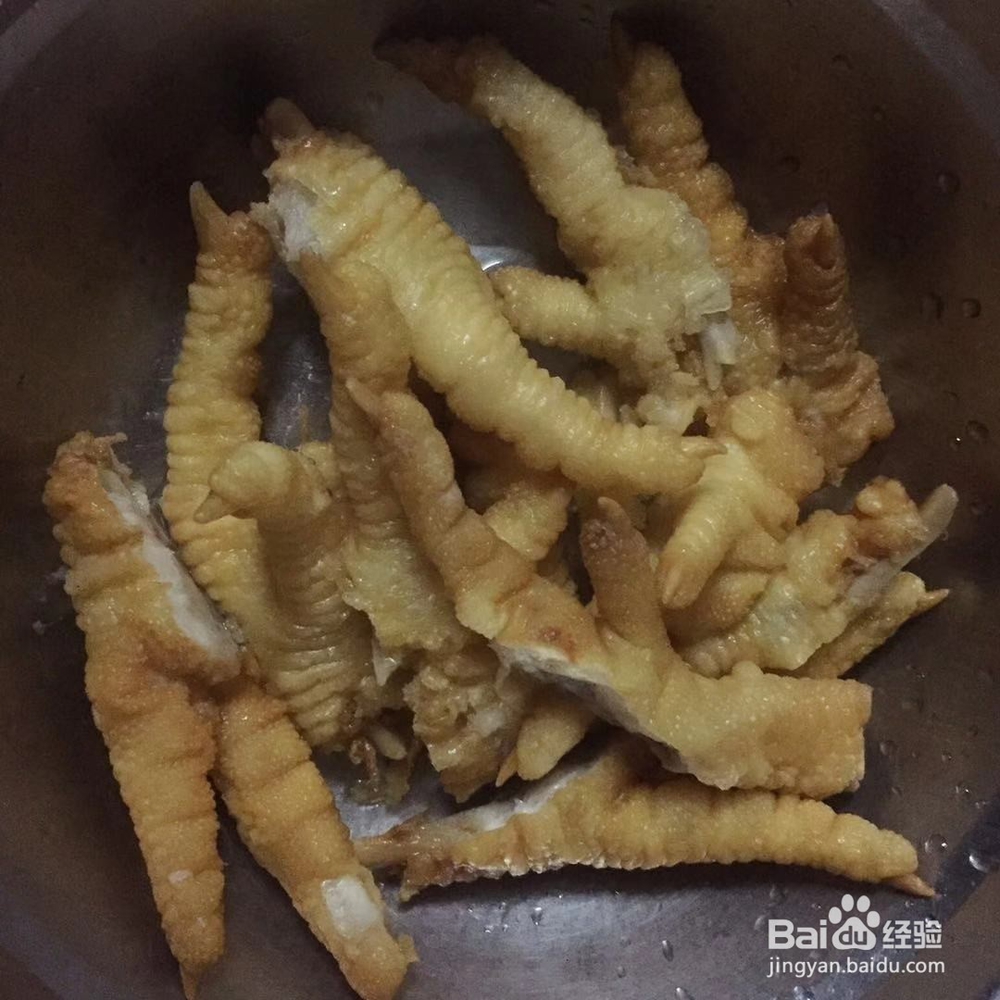 葱爆凤爪的做法