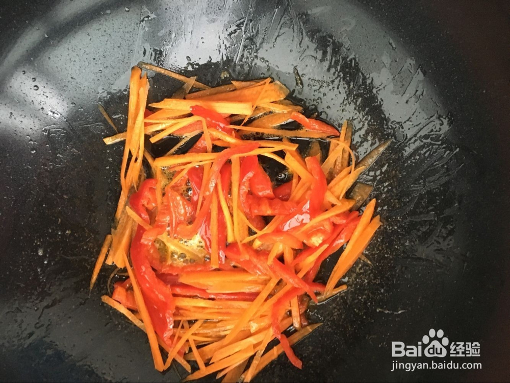 家常菜之茭白炒虾糕 怎么做？