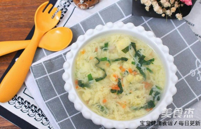 鸡蛋面线芙蓉汤 宝宝健康食谱