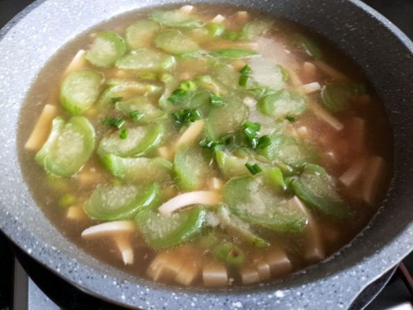 丝瓜毛豆豆腐羹