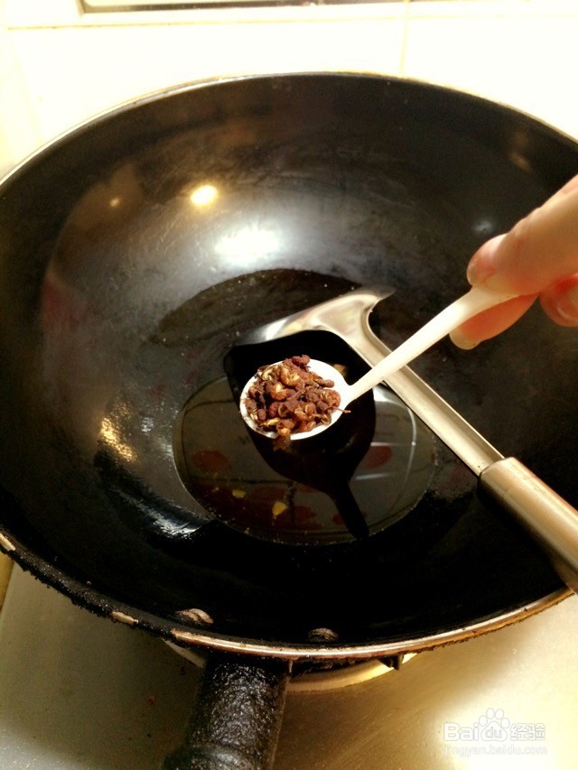 小红椒清蒸多宝鱼的做法