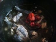 教你制作美味好喝的枸杞红枣乌鸡汤