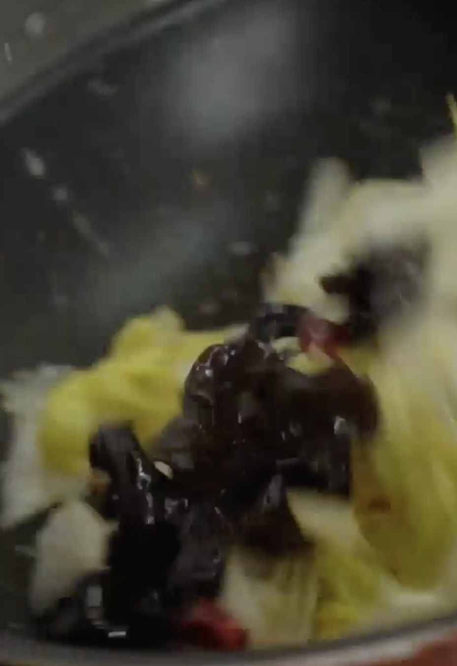 白菜炒木耳怎么做