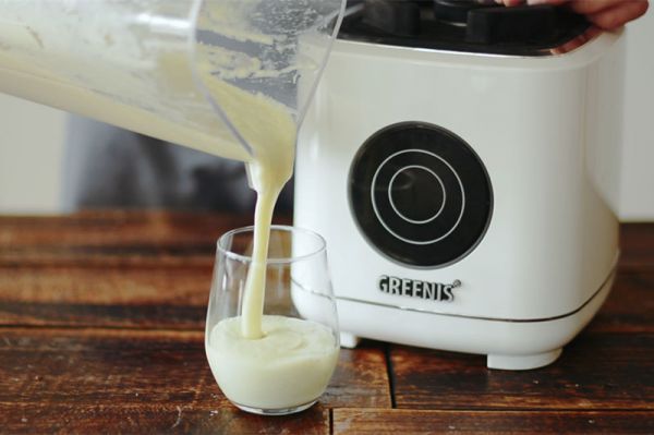 牛油果雪梨酸奶