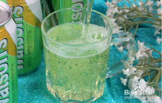 李子园甜牛奶告诉你吃小龙虾的必备饮料大全