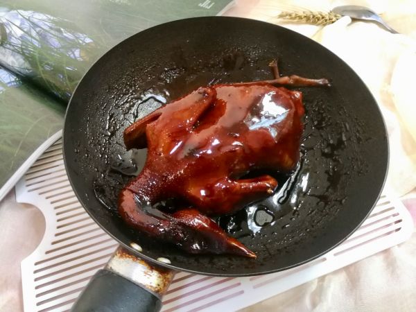 浓油赤酱本帮酱乳鸽